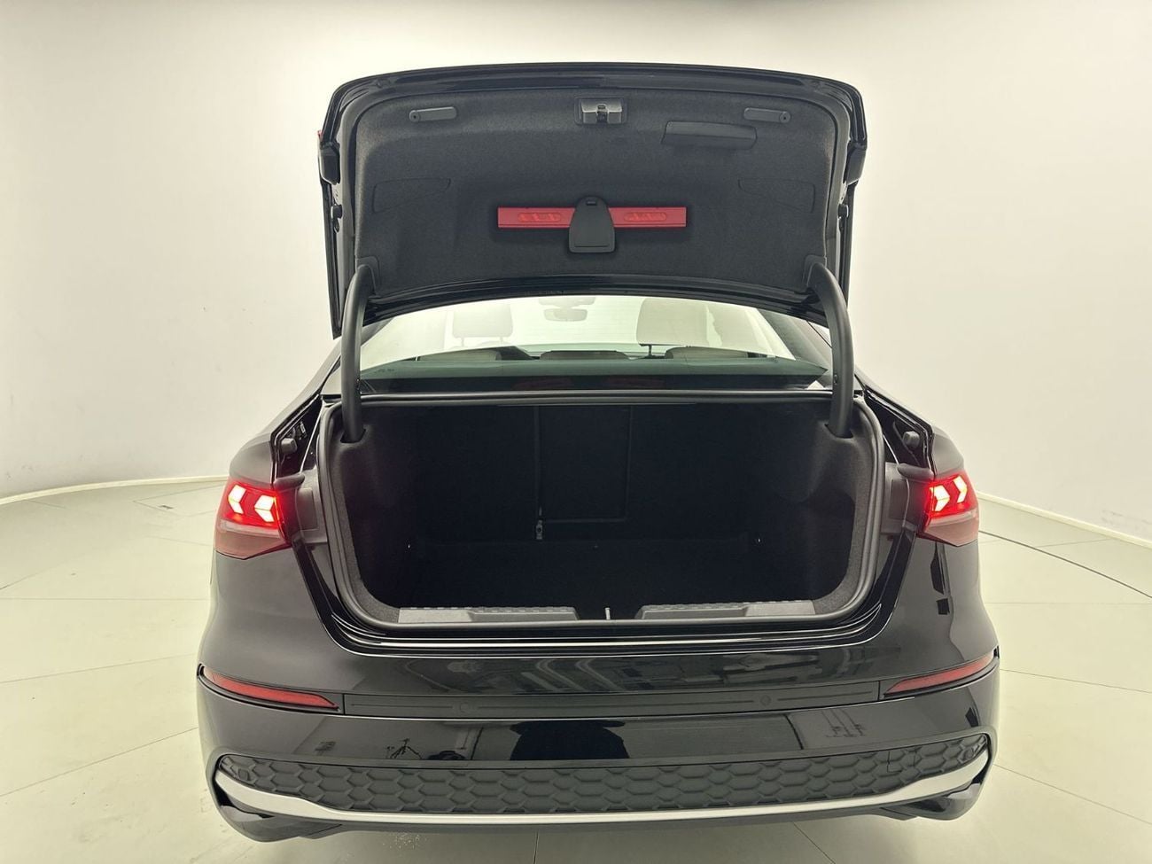 أودي A3 35 TFSI 150hp Progress (Ref# 01836)
