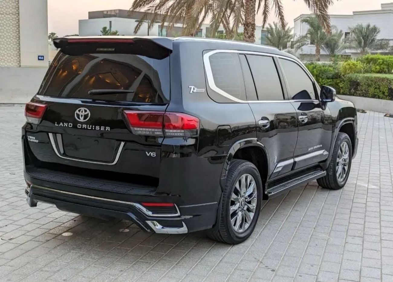 Toyota Land Cruiser Toyota landcruise 2014Model Facelifte 2025 V6 4.0L petrol Engine Colour Black push start Transmissio