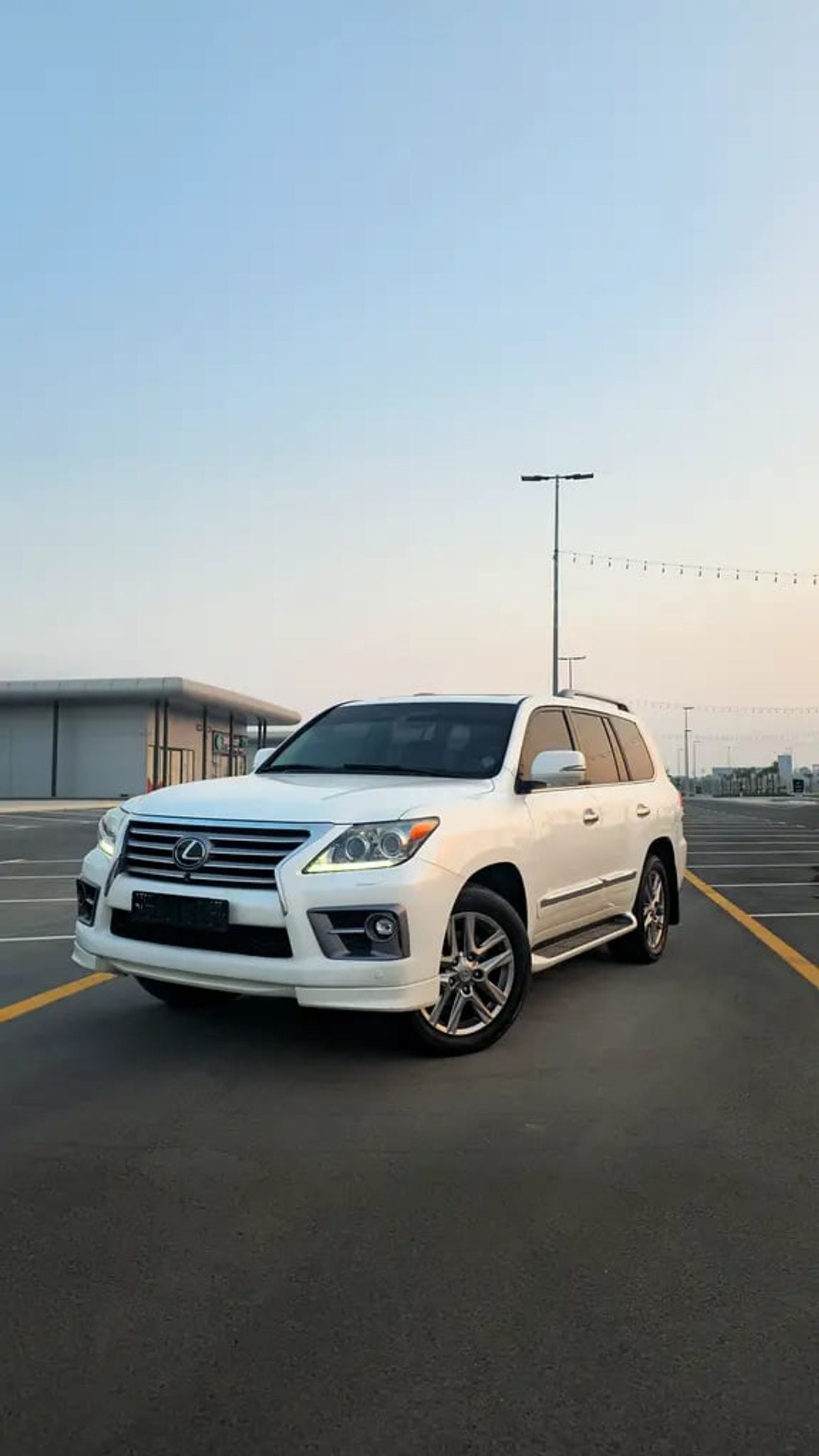 Lexus LX570 TITANIUM PLUS LX 570 Sport GCC Specs