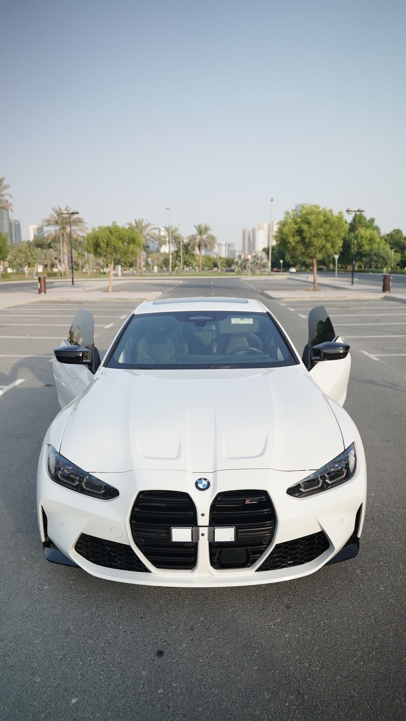 بي أم دبليو M4 COMPETITION M XDRIVE