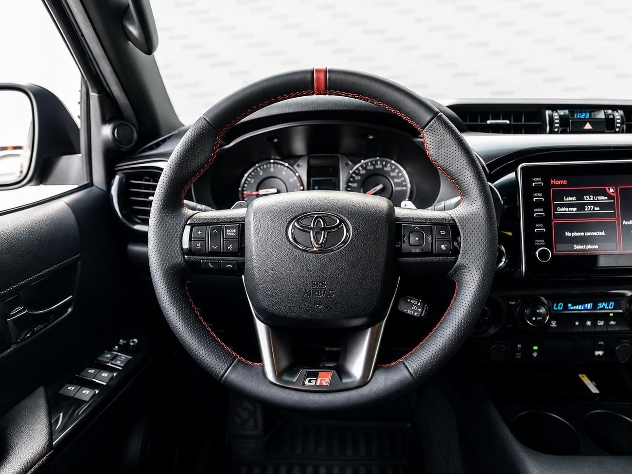 Toyota Hilux GR SPORT