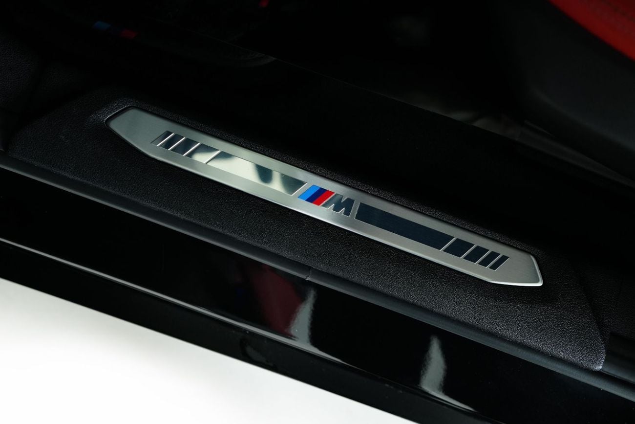 بي أم دبليو 120i M SPORT سجل صيانة كامل من BMW - بحالة ممتازة - تم إجراء الصيانة مؤخرًا