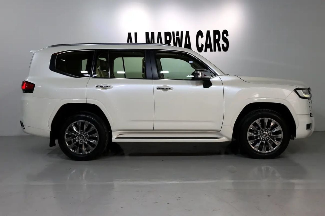 Toyota Land Cruiser VXR GCC Specs-Under warranty-in impeccable condition