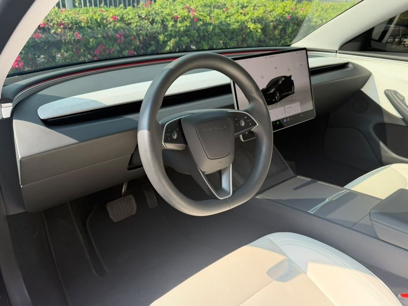 Tesla Model 3 LONG RANGE