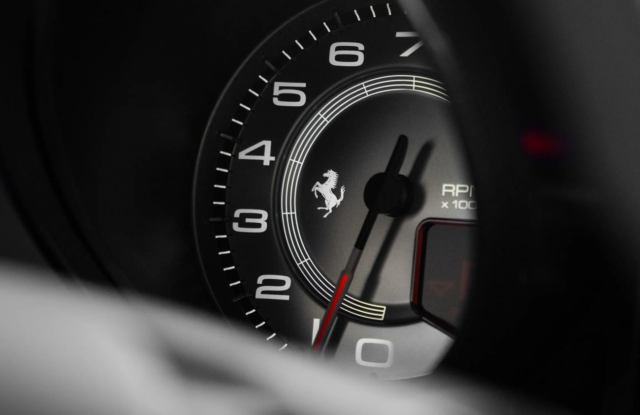 فيراري 812 GTS 6.5L V-12 Engine