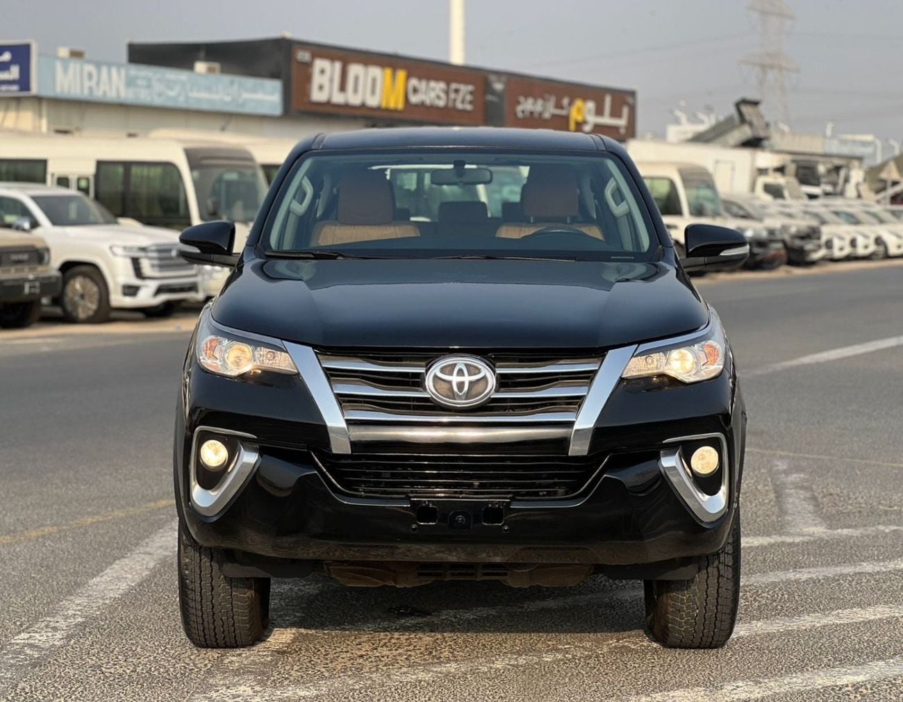 Toyota Fortuner EXR 2016 Toyota Fortuner EXR 2.7L V4 - AWD 4x4 - Rear Sensor -