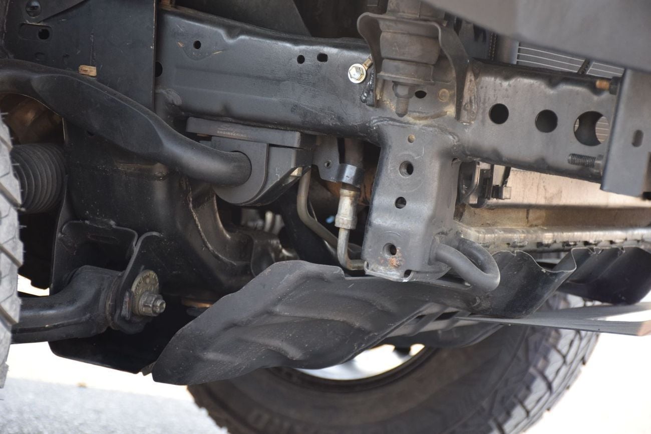 تويوتا هيلوكس 4X4 (2.8L) DIESEL RIGHT HAND