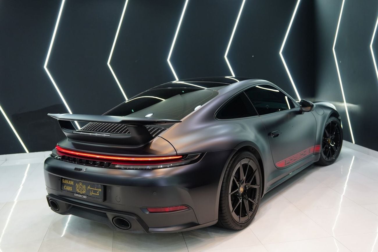 Porsche 911 CARRERA 2025 Porsche 911 Carrera, 992.2 Facelift, Panoramic Roof, 360° Camera, Al Nabooda Warranty!!