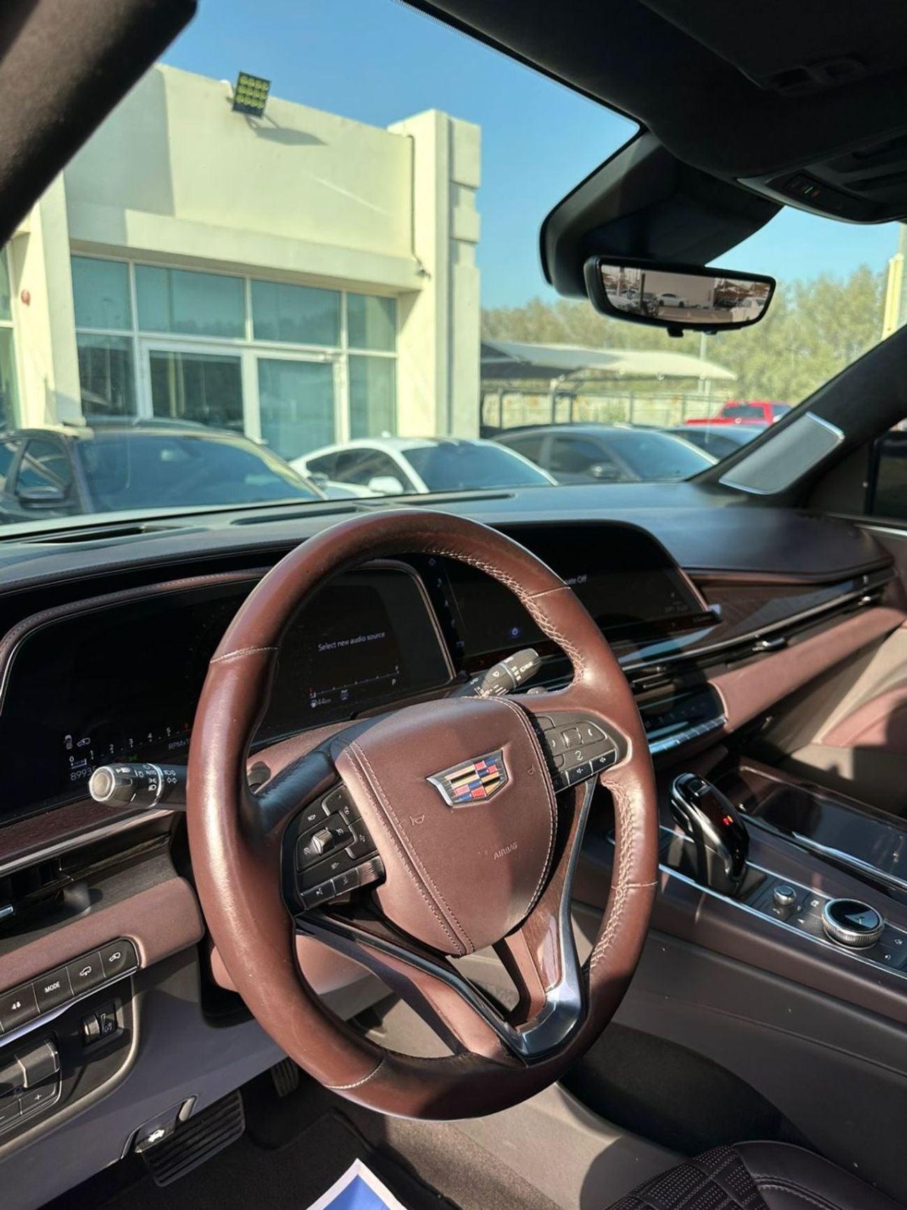 Cadillac Escalade PREMIUM LUXURY PLATINUM CADILLAC ESCALADE 2022 GCC FULL OPTION ORIGINAL PAINT UNDER WARRANT