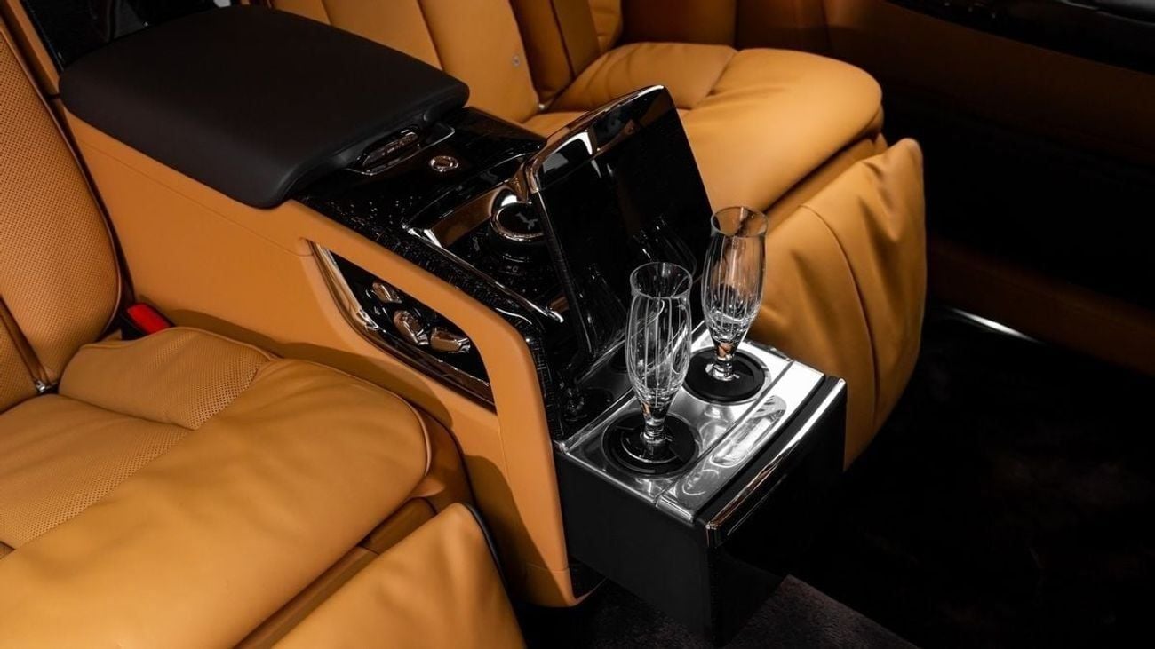 Rolls Royce Phantom EWB - 2026 - GCC Specs - Under Warranty and Service Contract