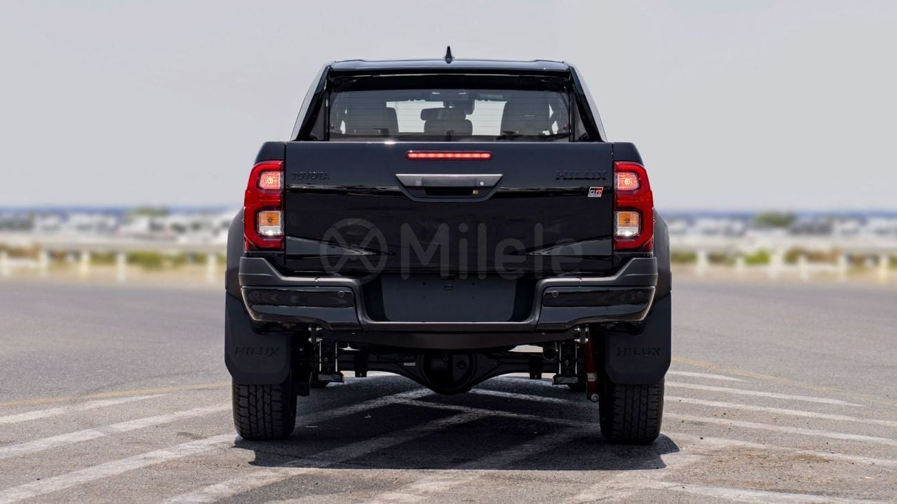 تويوتا هيلوكس GR SPORT TOYOTA HILUX DC