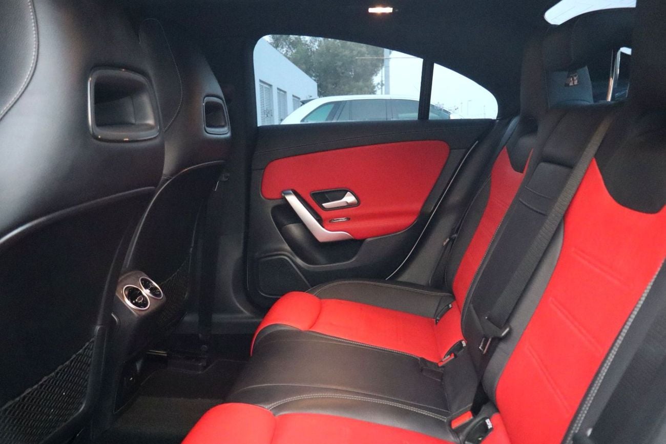 Mercedes Benz CLA250 PREMIUM