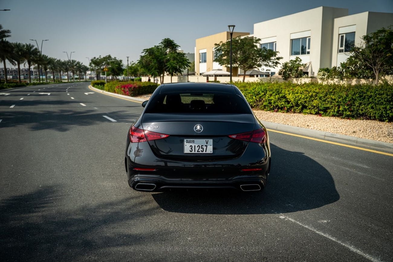 Mercedes Benz C300 STANDARD