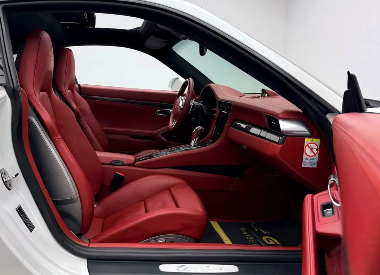 بورش 911 تربو Turbo, Full Service History, Carbon Fiber Interior, Excellent Condition, GCC