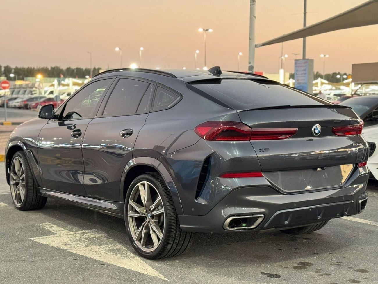 بي أم دبليو X6 M 50i