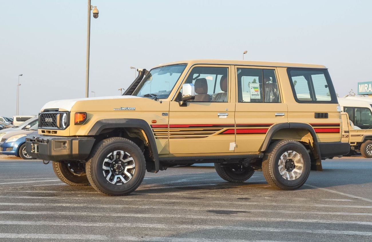 تويوتا لاند كروزر 70 LC76 LX TOYOTA LAND CRUISER 2.8L 4WD DIESEL SUV 2025