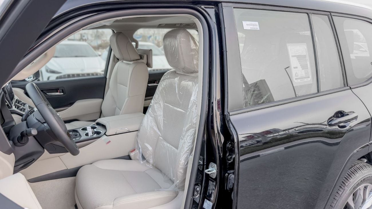 Toyota Land Cruiser GXR 2026 Toyota Land Cruiser GXR 3.5L AT Petrol (With Radar, No JBL) (Black-Beige)