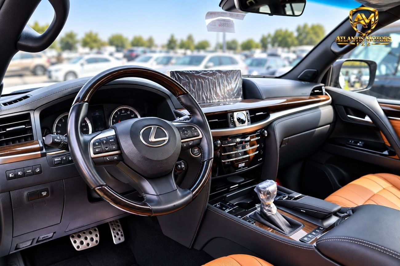 Lexus LX570 SIGNATURE BLACK EDITION