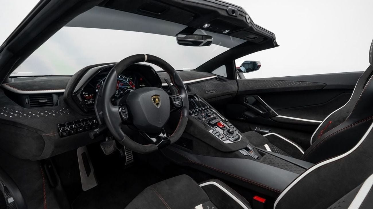 Lamborghini Aventador ULTIMAE Roadster - 2022 - GCC Specs