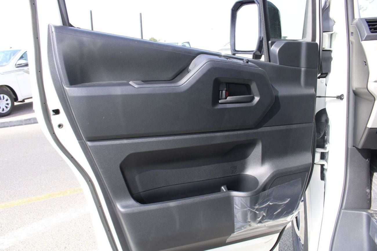 Toyota Hiace DX