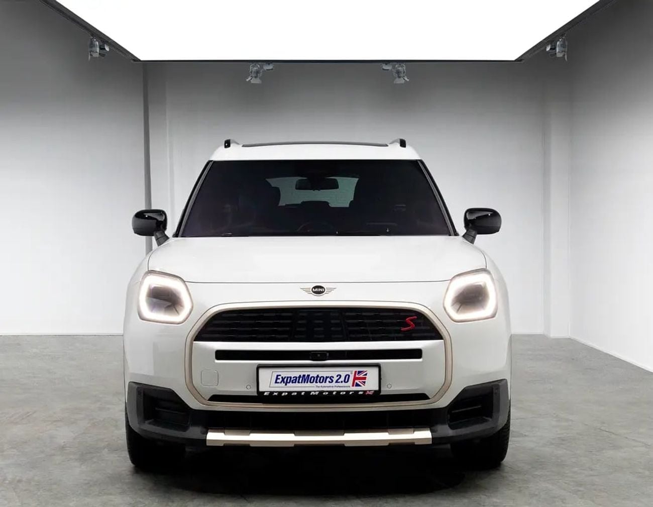Mini Countryman COOPER S ALL4 Low Mileage • Warranty + Service Contract • FDSH • GCC