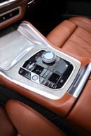 BMW X6 M60i GCC SPECIAL NARDO GRAY -CARBON PACKAGE + 5 YEARS WARRANTY + SERVICE + Brake service