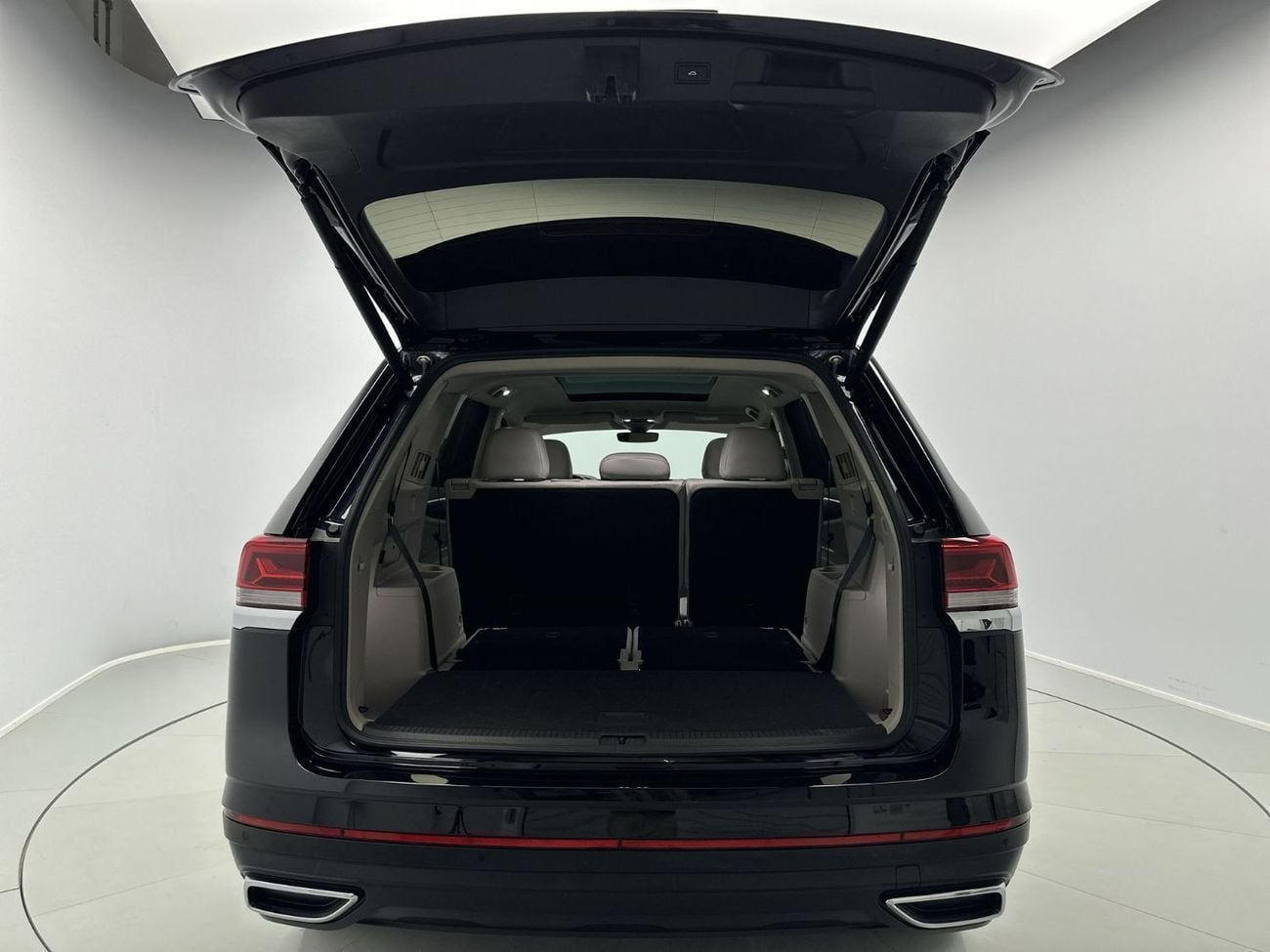 Volkswagen Teramont COMFORTLINE with Sunroof - Leather Seats 2L | VW Certified | Well Maintained