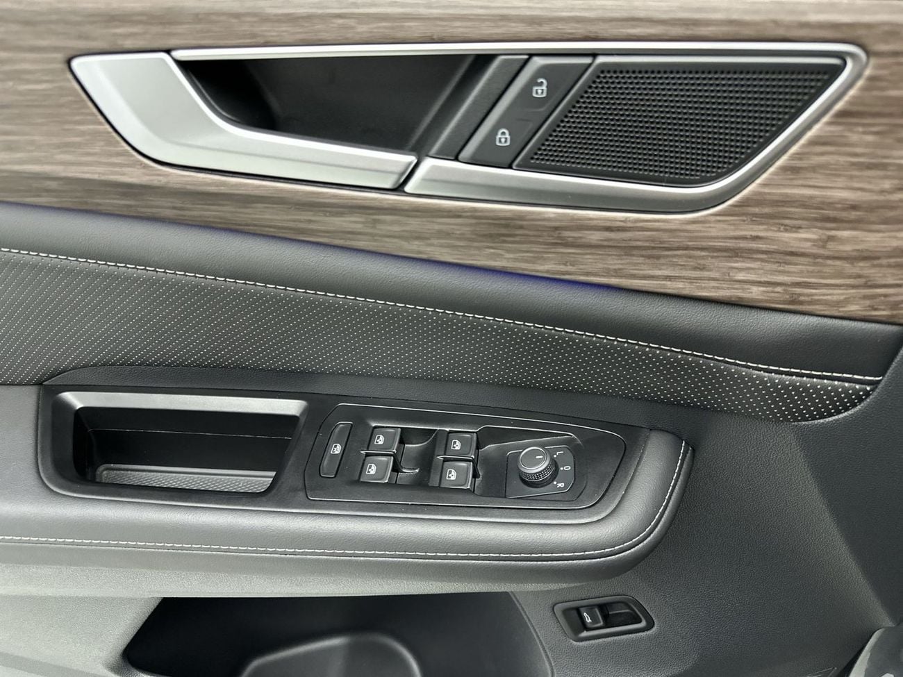 فولكس واجن تيرامونت COMFORTLINE 2.0L | 7-Seater | Panoramic Sunroof | Digital Cockpit | 4MOTION
