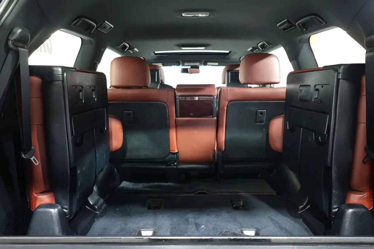 Lexus LX570 LX 570 Signature | GCC Specs | Pristine Condition