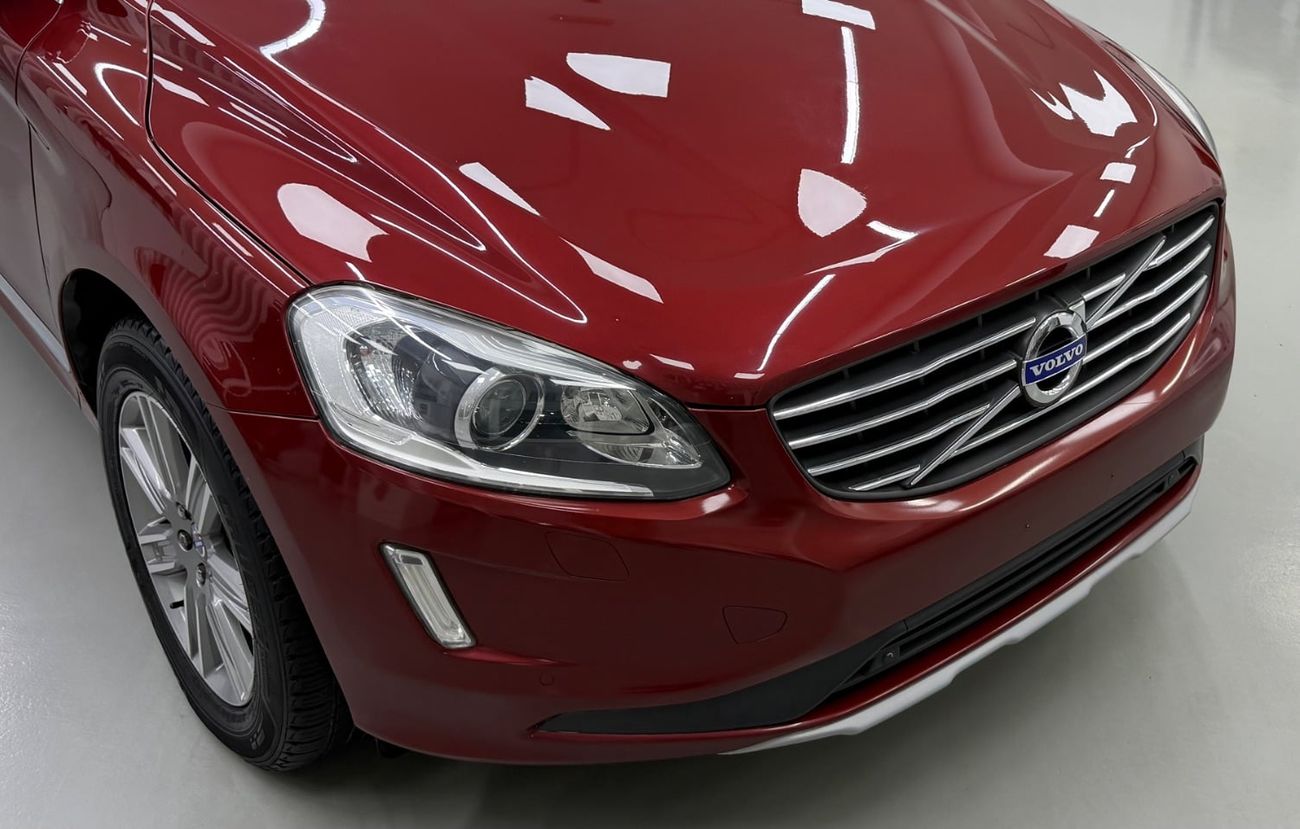 فولفو XC 60 MOMENTUM