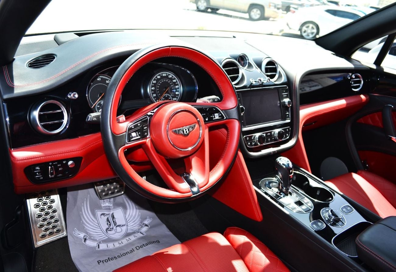 Bentley Bentayga Signature