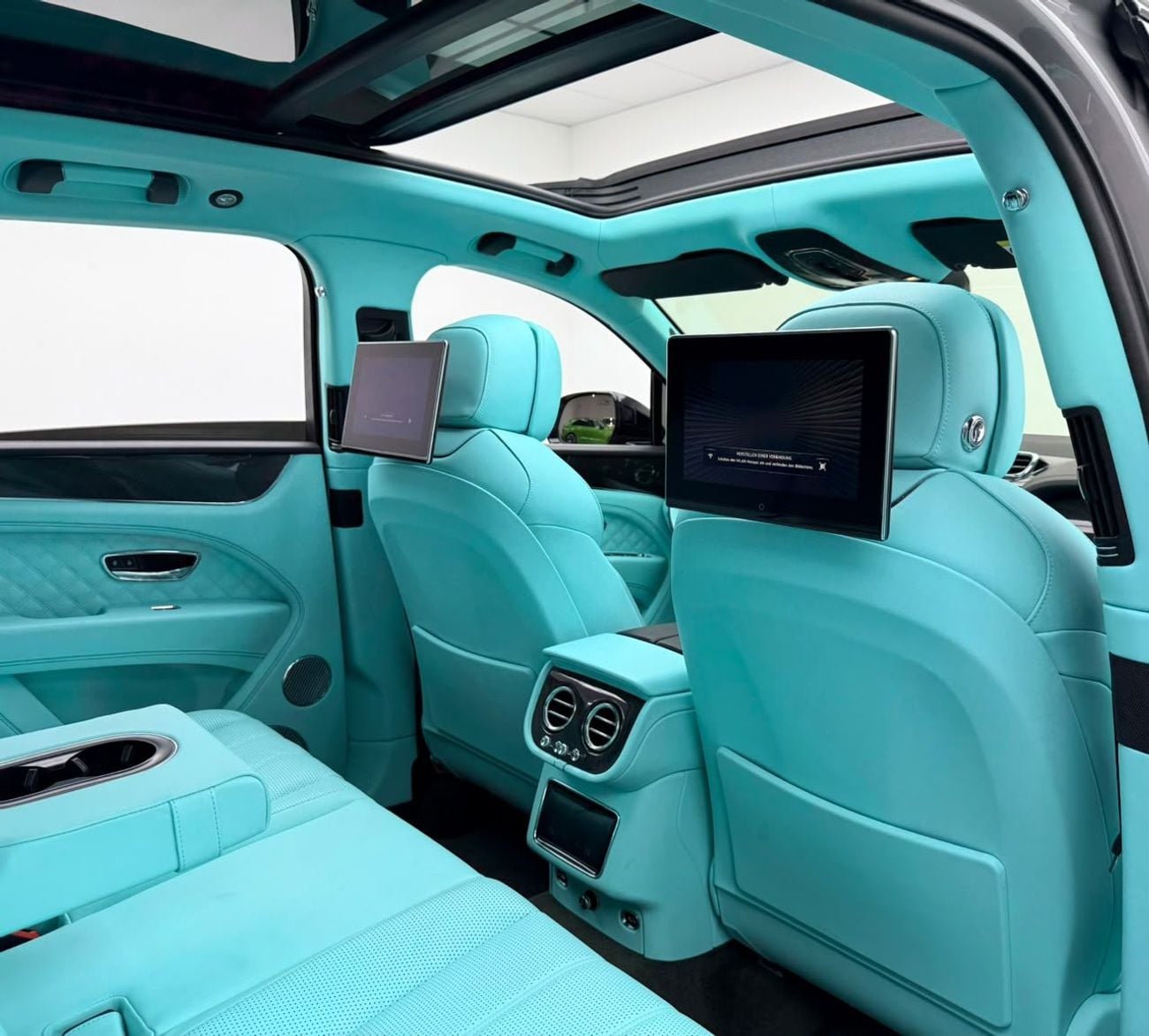 Bentley Bentayga S 2023 Bentley Bentayga S, Warranty, Full Bentley Service History, European Specs.