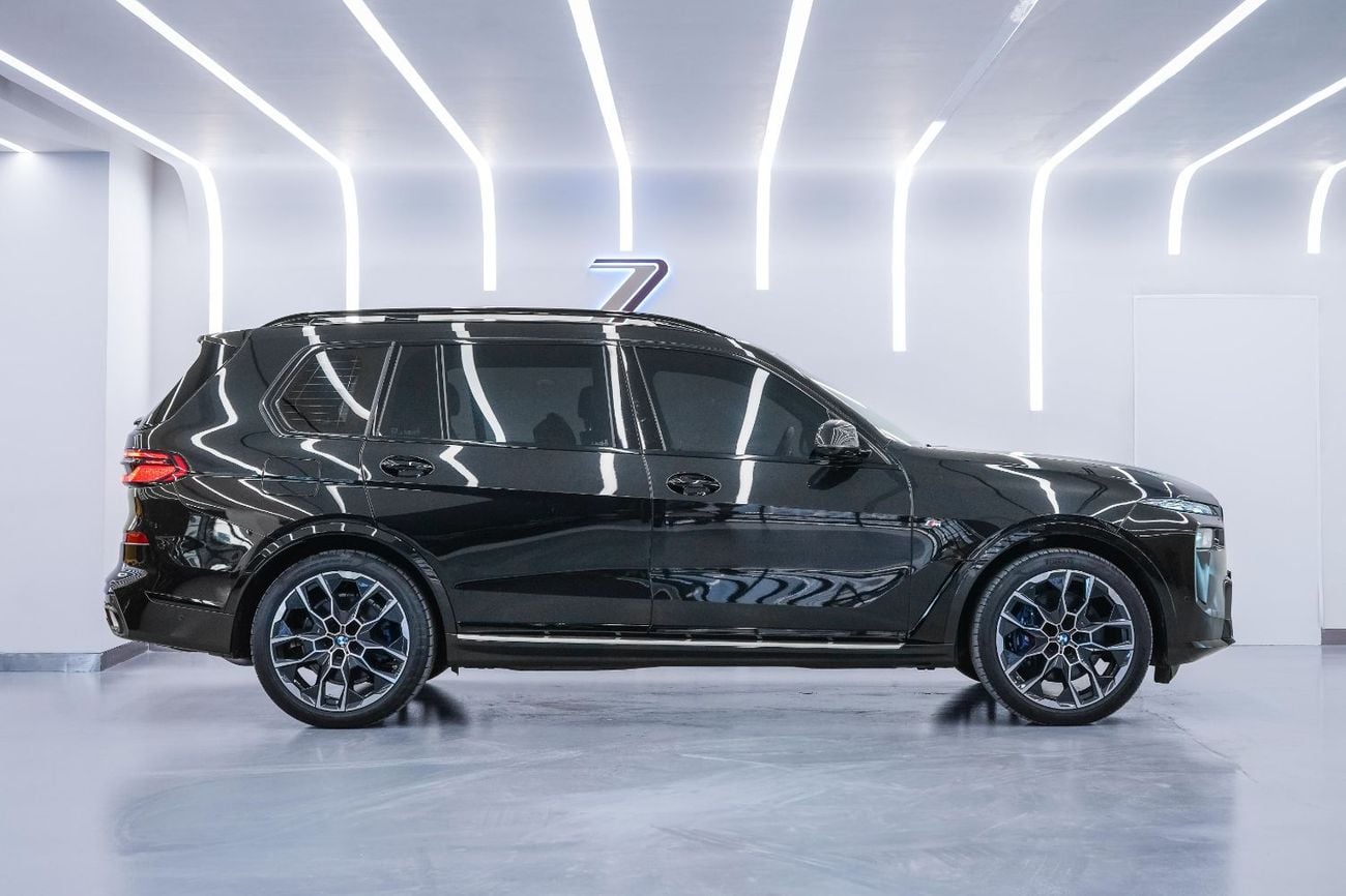 BMW X7 XDRIVE40I M SPORT GCC Specs | Warranty and Service Contract | As Brand new