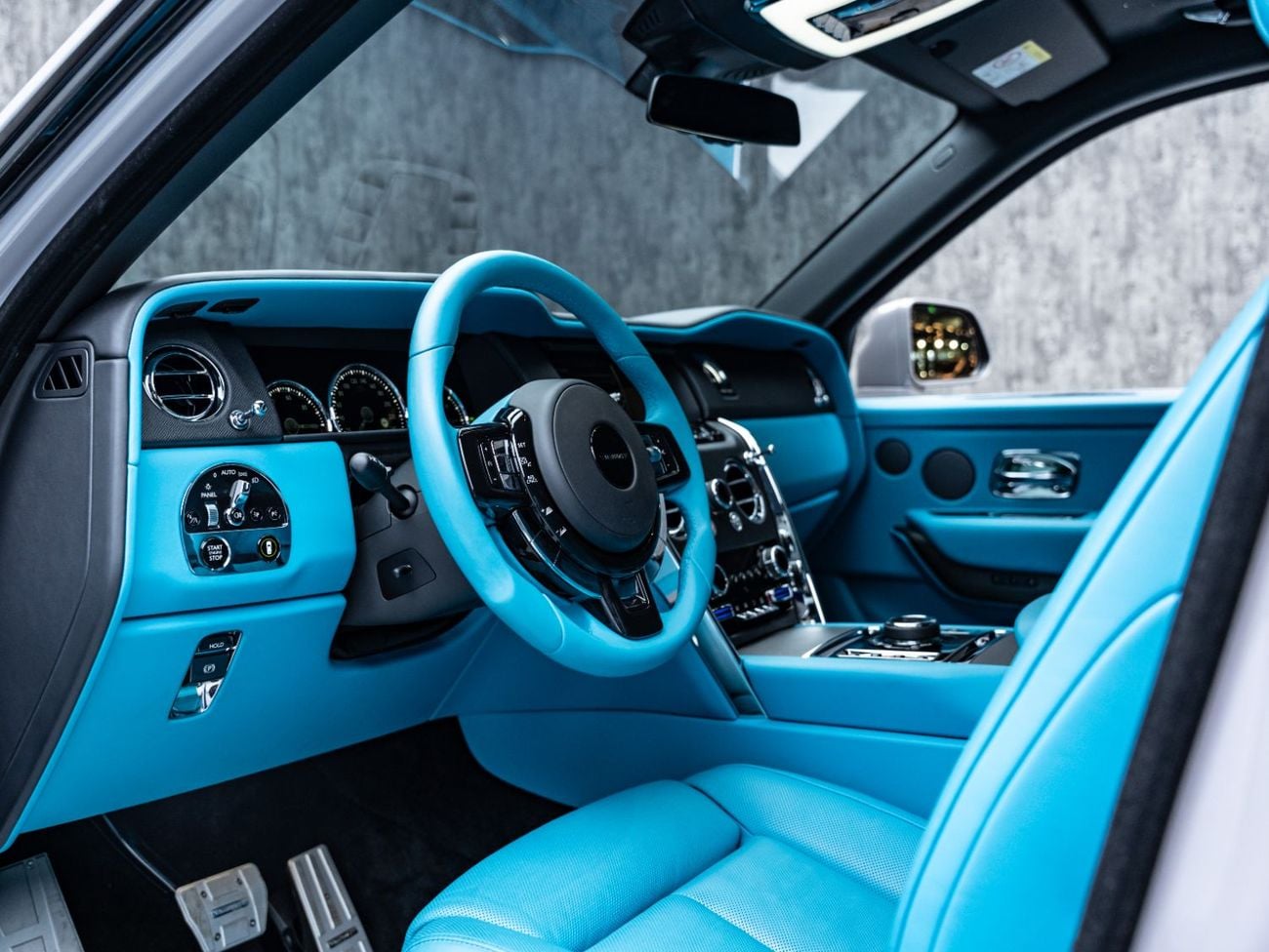 Rolls Royce Cullinan STANDARD