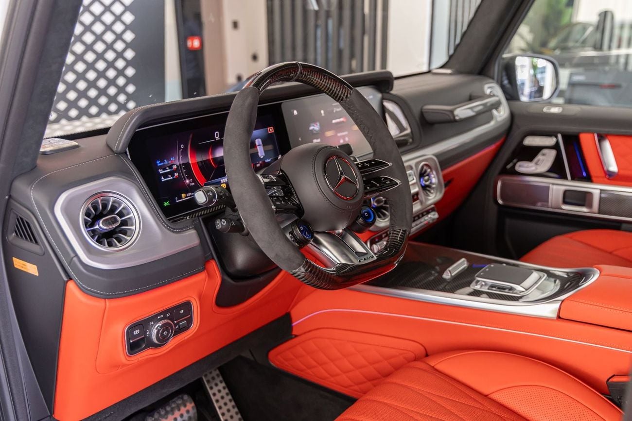 Mercedes Benz G63 AMG STANDARD Mercedes-AMG G 63 | 2026 | White | Full Carbon | Performance Package | 4.0L V8 Twin-Turbo | 585 HP