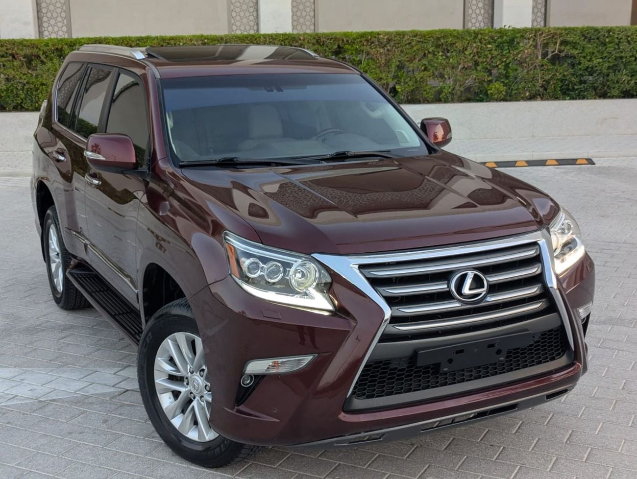 لكزس GX 460 PREMIER مواصفات خليجية، محرك V6، حالة داخلية وخارجية ممتازة