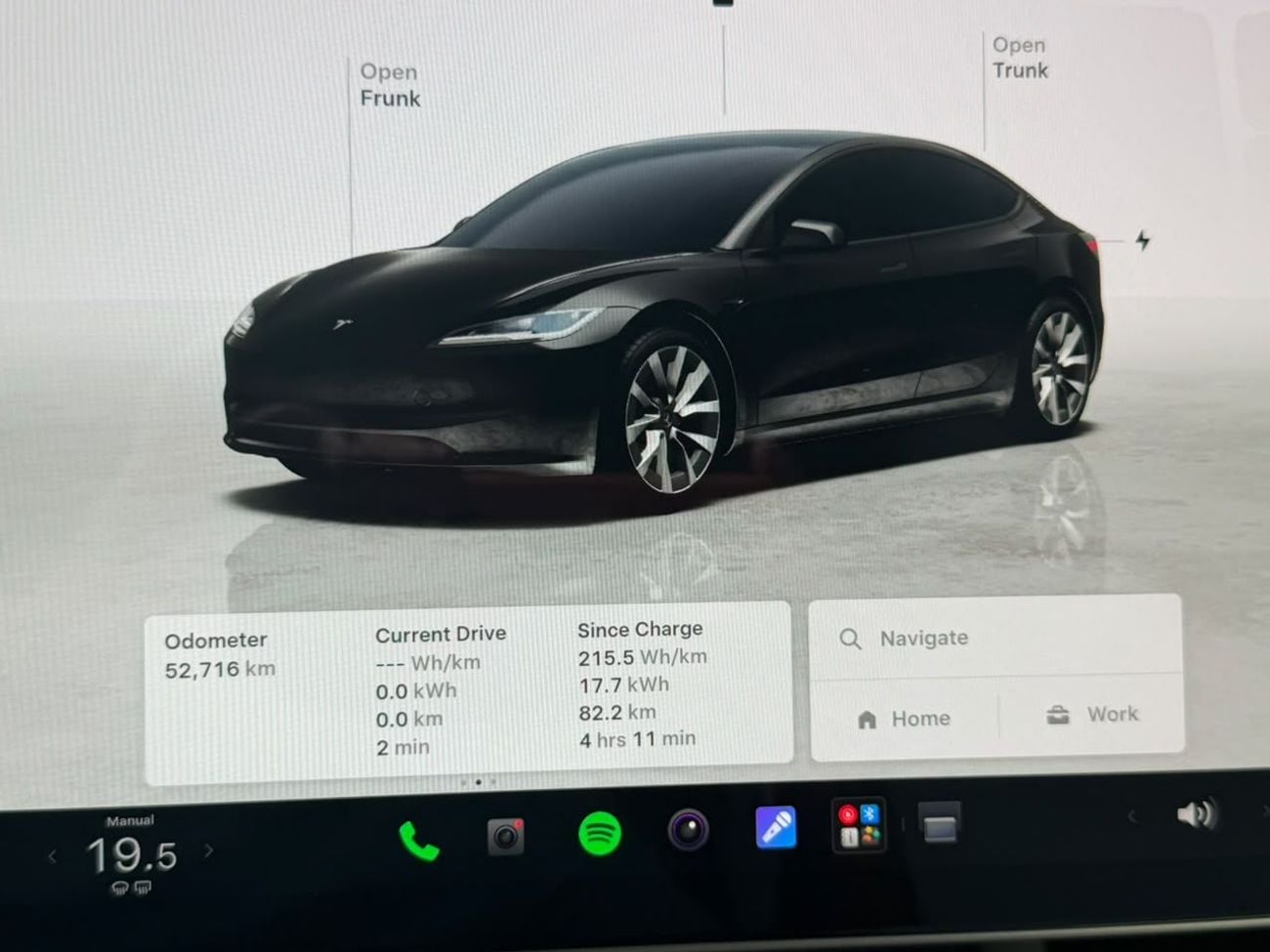 Tesla Model 3 LONG RANGE