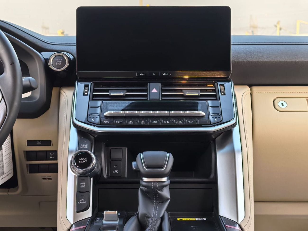 Toyota Land Cruiser GXR LC300 GXR TWIN TURBO | 3.5L V6 PETROL | POWER WITH LEATHER SEATS | JBL SPEAKERS | RADAR | HEADRESR