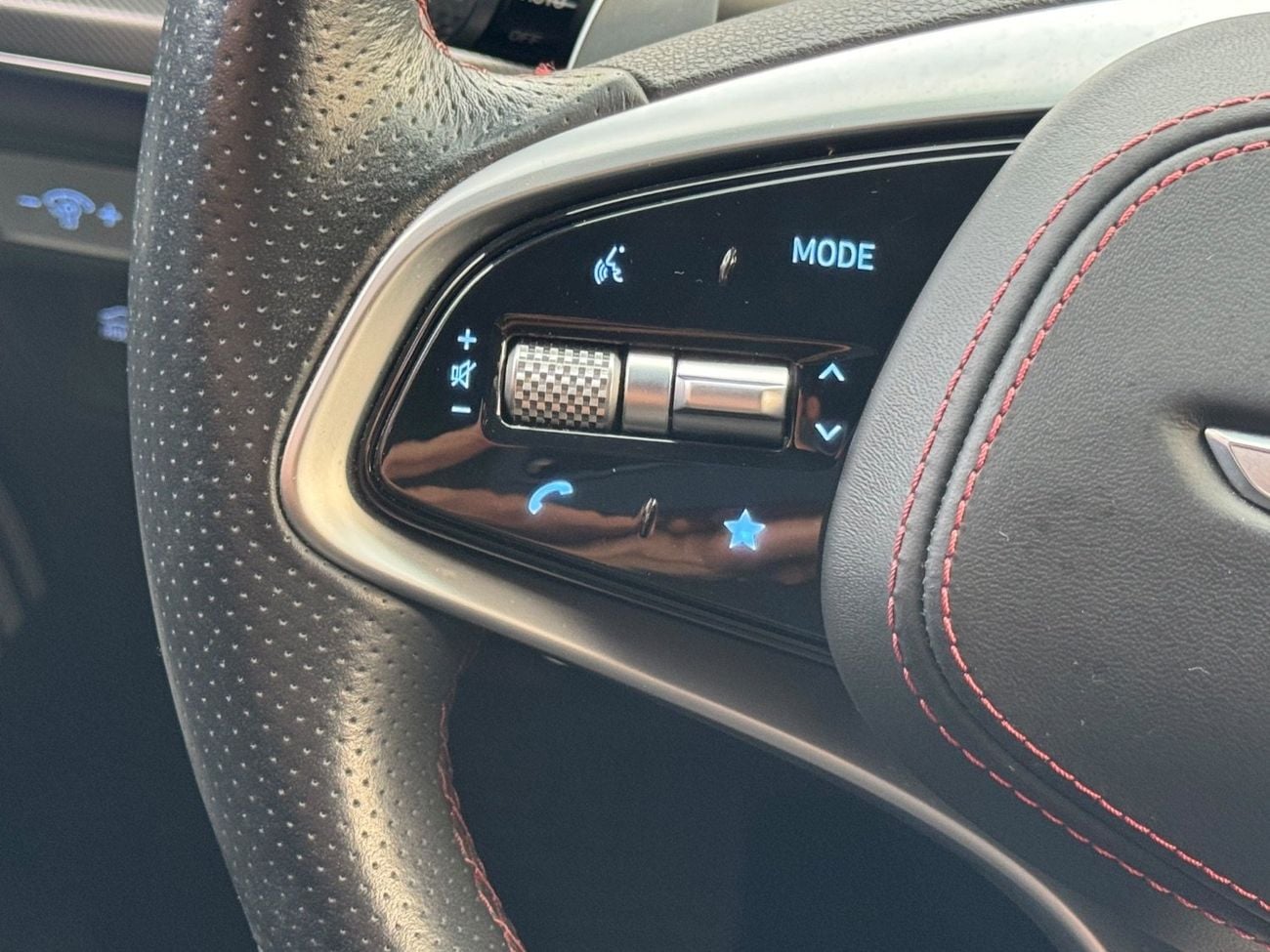 Genesis G80 ROYAL