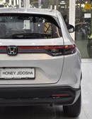 هوندا HRV LX عرض ممتاز على سيارة هوندا HR-V سعة 1.5 لتر (موديل 2025) باللون الفضي بمواصفات خليجية