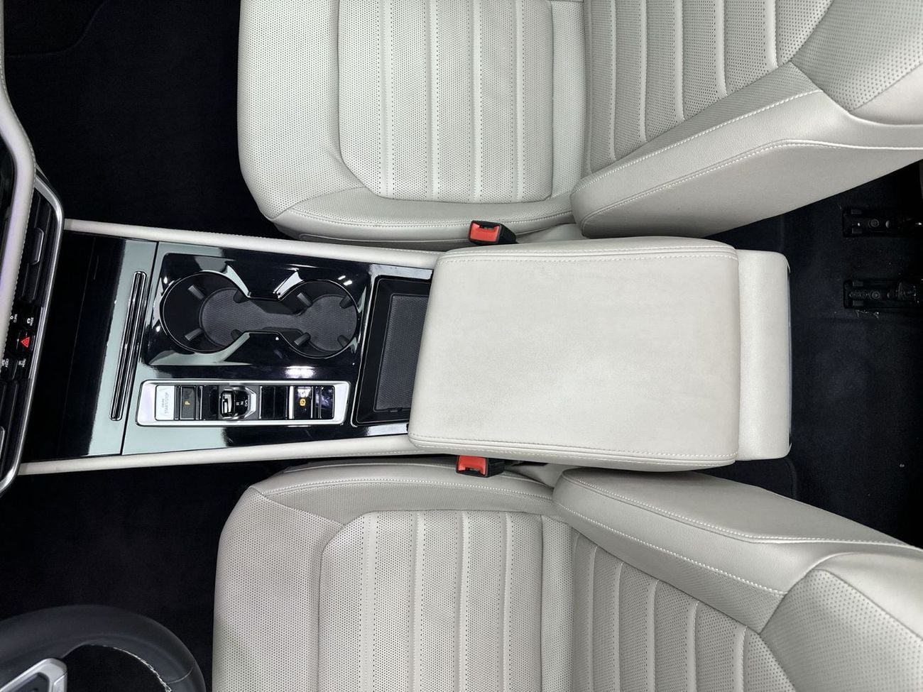 Volkswagen Teramont COMFORTLINE with Sunroof - Leather Seats 2L | VW Certified | Well Maintained