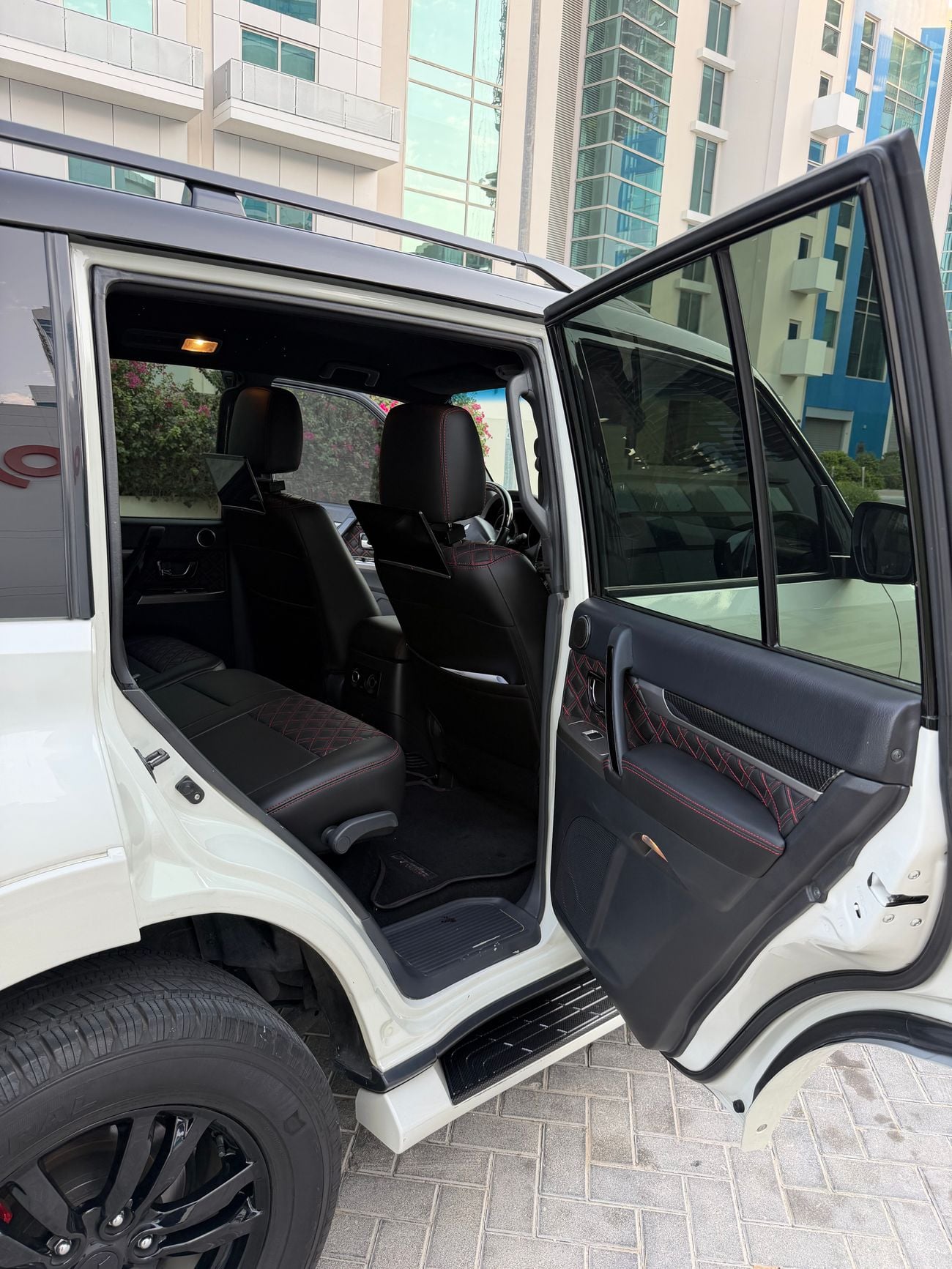 Mitsubishi Pajero GLS H/L SIGNATURE EDI