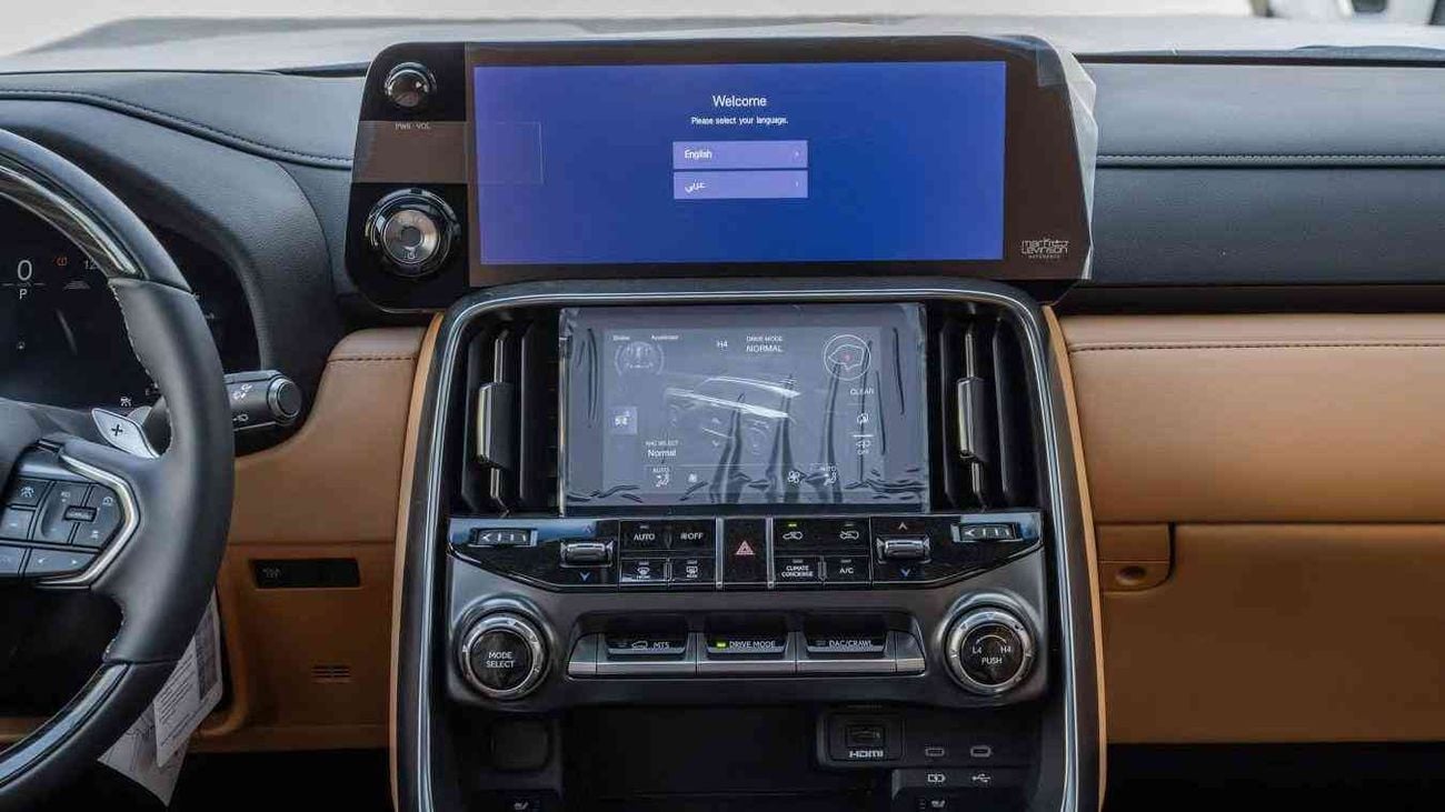 لكزس LX 700h URBAN ECTAV0006 - لكزس LX700h أوربان 2026 - محرك هجين 3.5 لتر، ناقل حركة أوتوماتيكي - لون أبيض مع مقصورة د