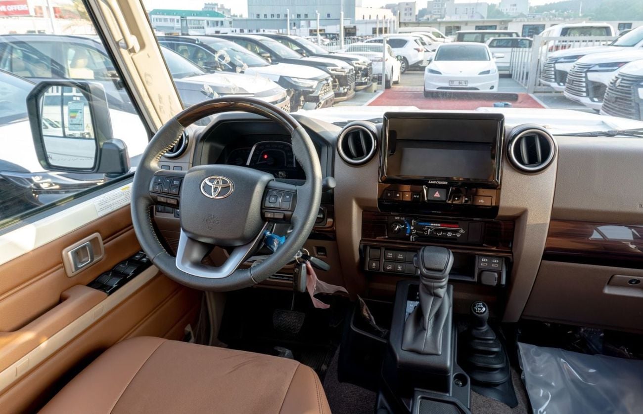 Toyota Land Cruiser 70 LC76 LX