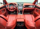 Bentley Bentayga FIRST EDITION 2017 Bentley Bentayga First Edition, Full Service History, Fully Loaded, Excellent Condition, GCC