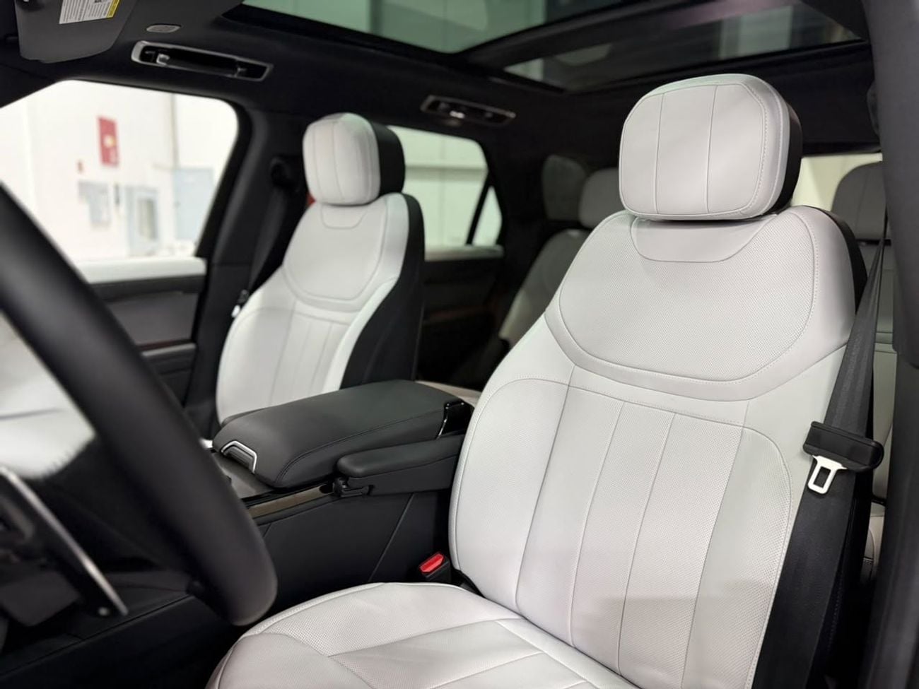 Land Rover Range Rover Sport SE P400 V6 2025