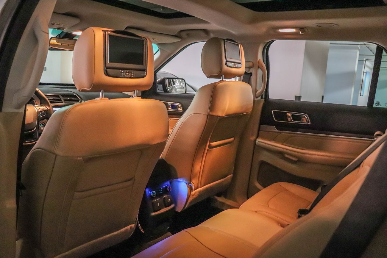 Ford Explorer Platinum 2016 GCC under Agency Warranty with Zero Down-Payment.