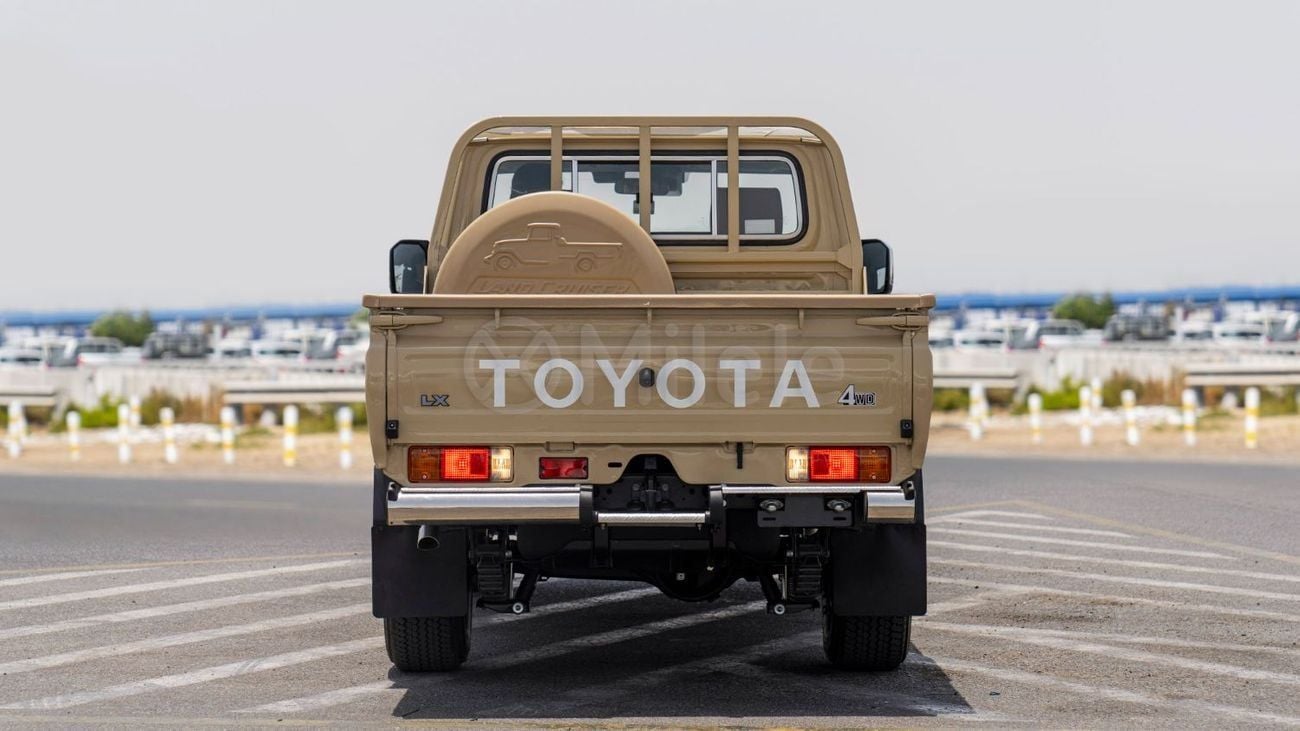 تويوتا لاند كروزر بيك أب 70 LX LX