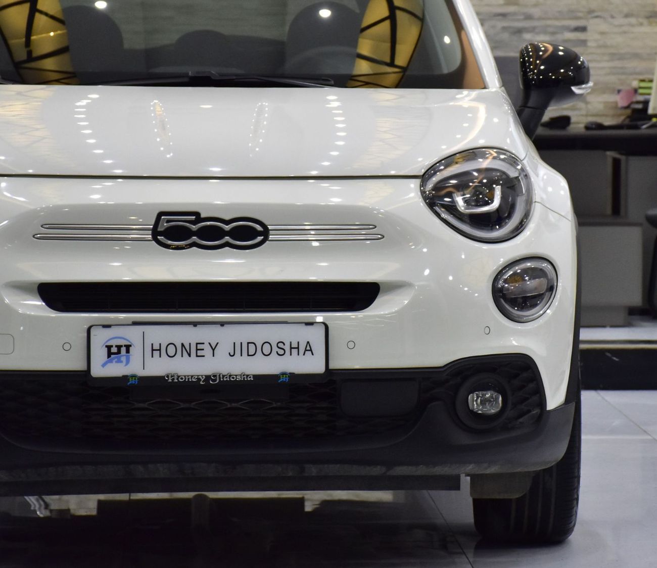 فيات 500X . EXCELLENT DEAL for our Fiat 500x ( 2023 Model ) in White Color GCC Specs