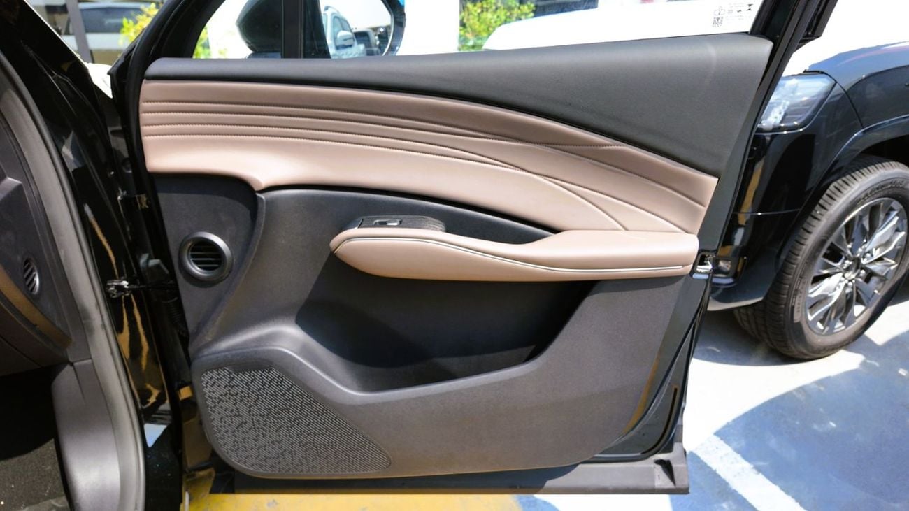 أومودا C7 Shs 1.6L TGDI 197HP